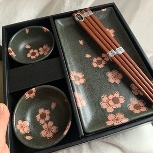 Ceramic sushi set BNIB